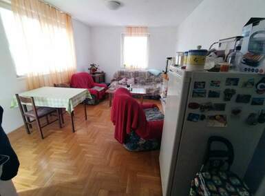 Dvoiposoban stan, Novi Sad, Bulevar Parijarha Pavla, prodaja, 53m2, 128750e, id913997